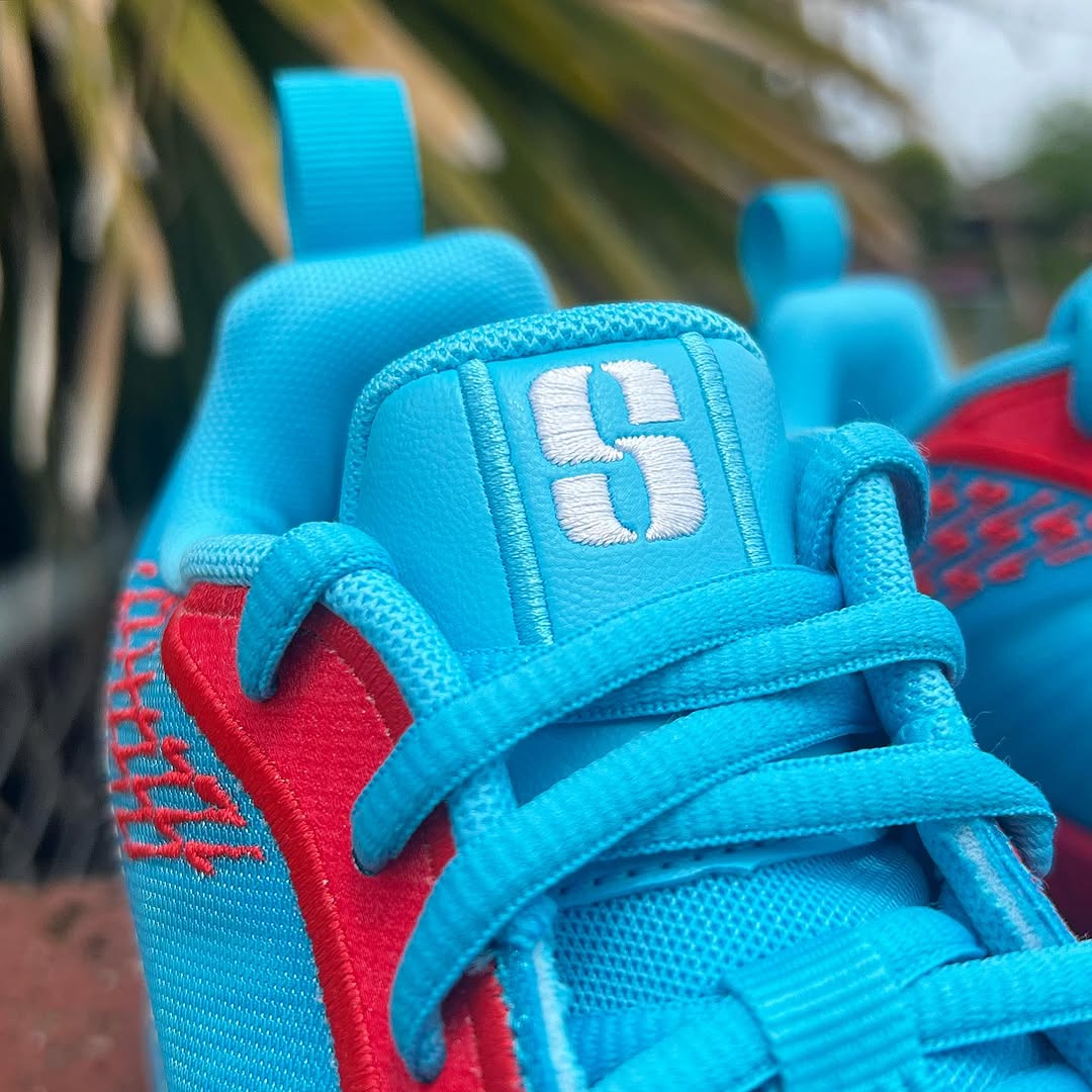 NIKE SABRINA 2 GS ナイキ サブリナ 2 キッズ ミニバス 子供