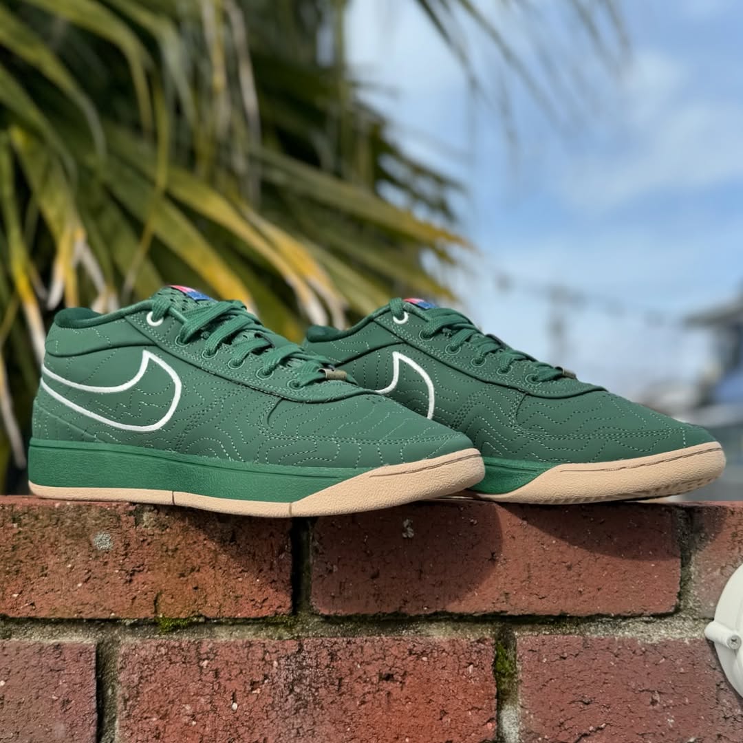 海外限定カラー正規品 BOOK1 EP “Flag staff” サイズ有　新品 海外2/2発売】Nike Book 1 EP “Flagstaff” | bbkicks-news