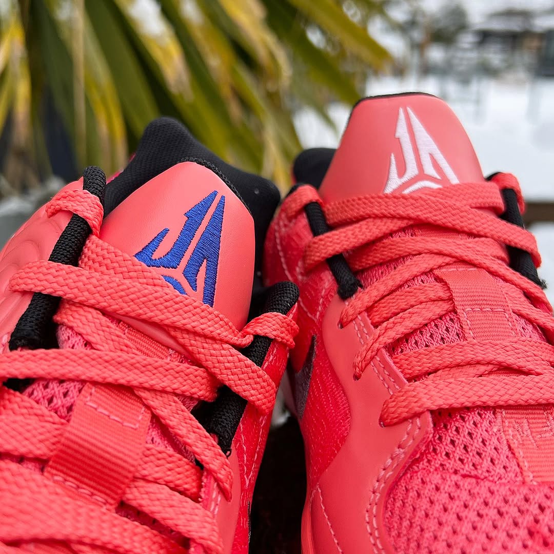 NIKE JA 2 GS 'HEART EYES' ナイキ ジャ 2 ジャ モラント クリスマス