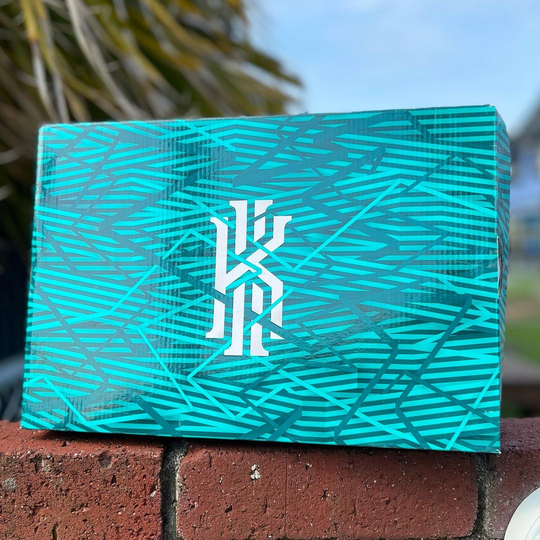 NIKE KYRIE S1 HYBRID 'WHAT THE' ナイキ カイリー アービング