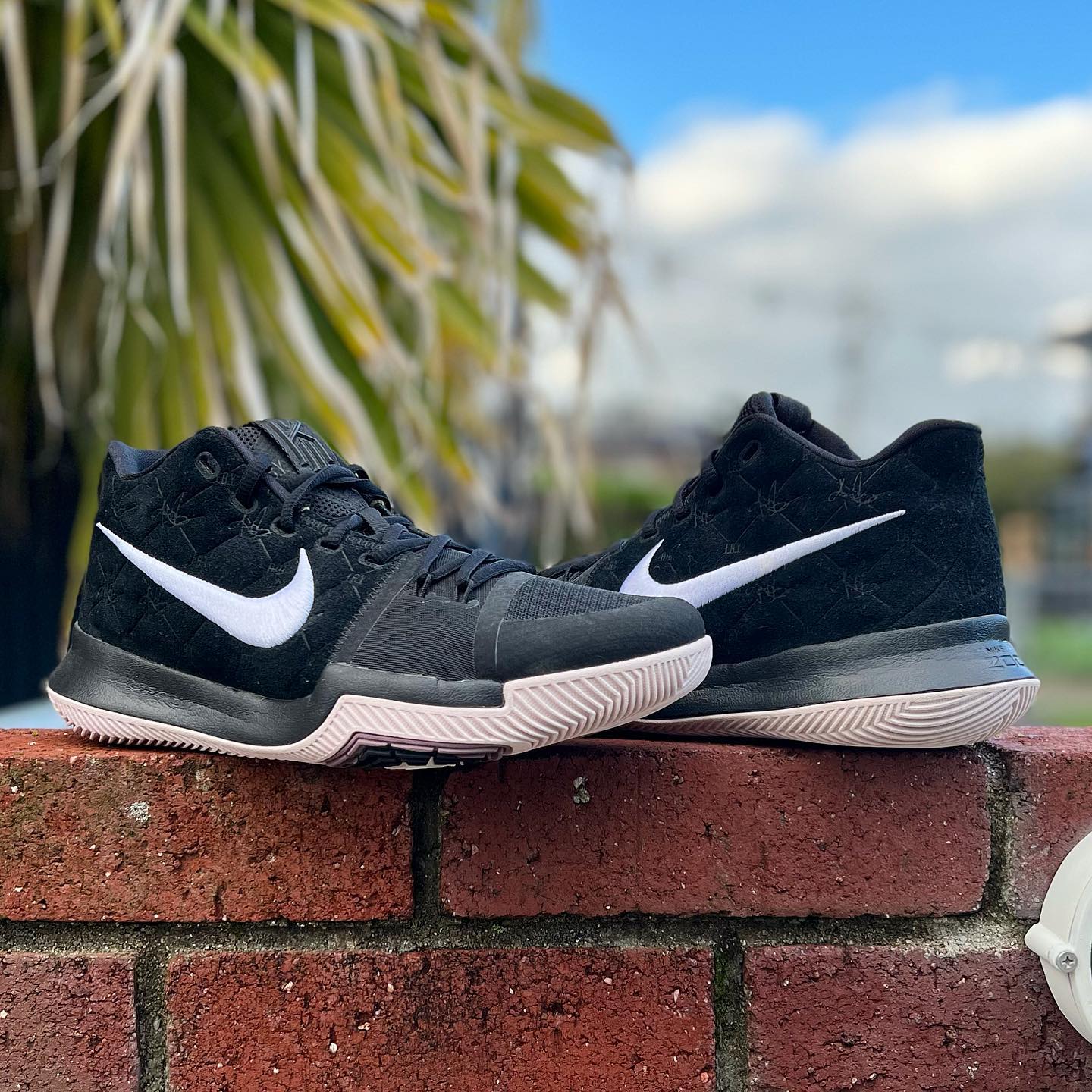 NIKE KYRIE 3 EP 'BLACK SUED' ナイキ カイリー 3 【MEN'S】 black