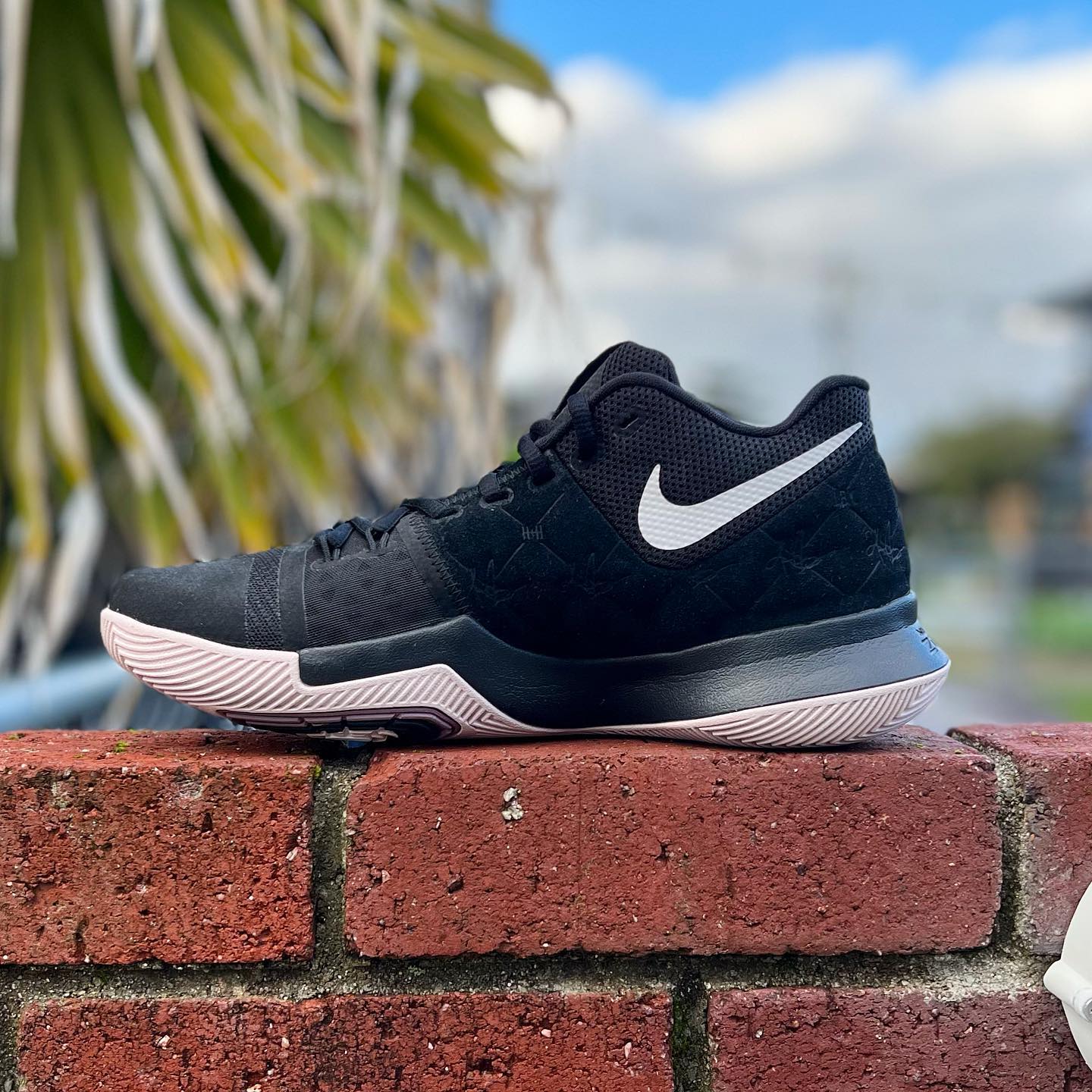 NIKE KYRIE 3 EP 'BLACK SUED' ナイキ カイリー 3 【MEN'S】 black
