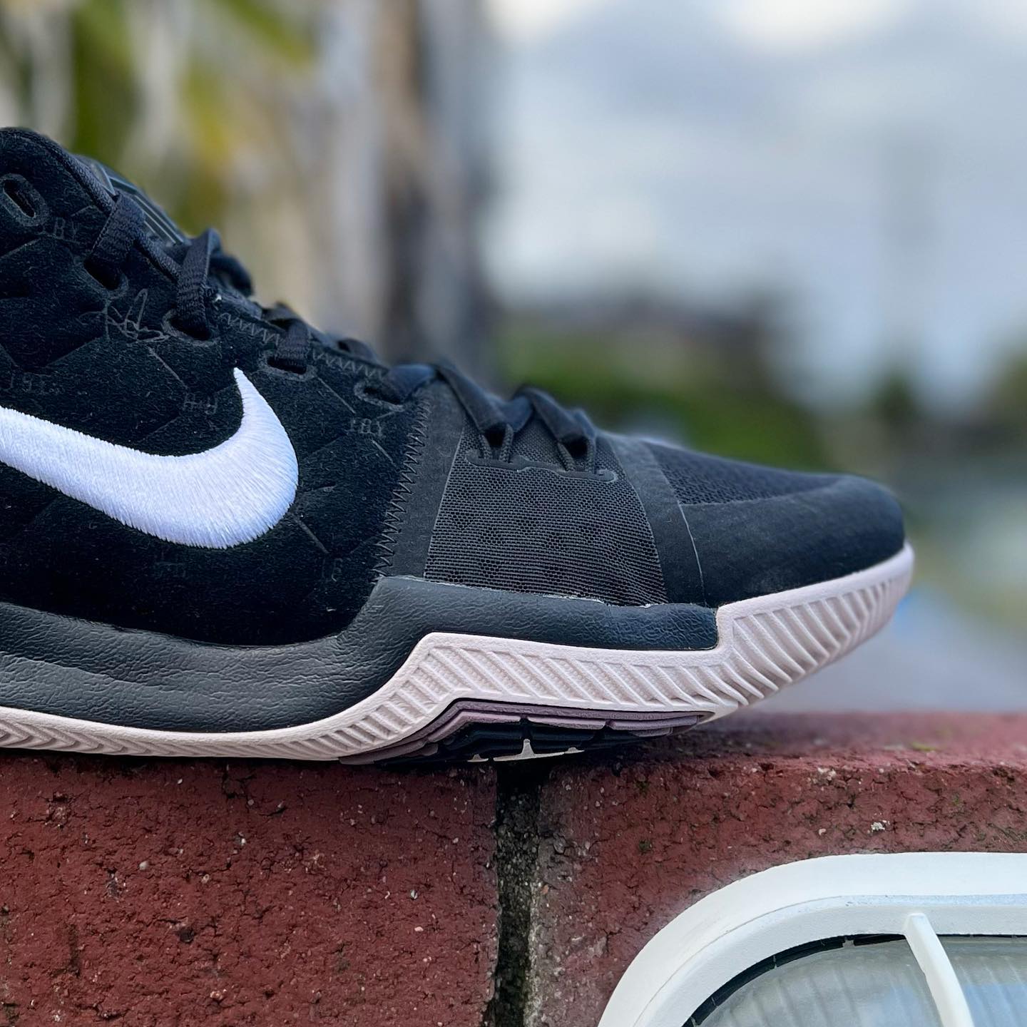 NIKE KYRIE 3 EP 'BLACK SUED' ナイキ カイリー 3 【MEN'S】 black