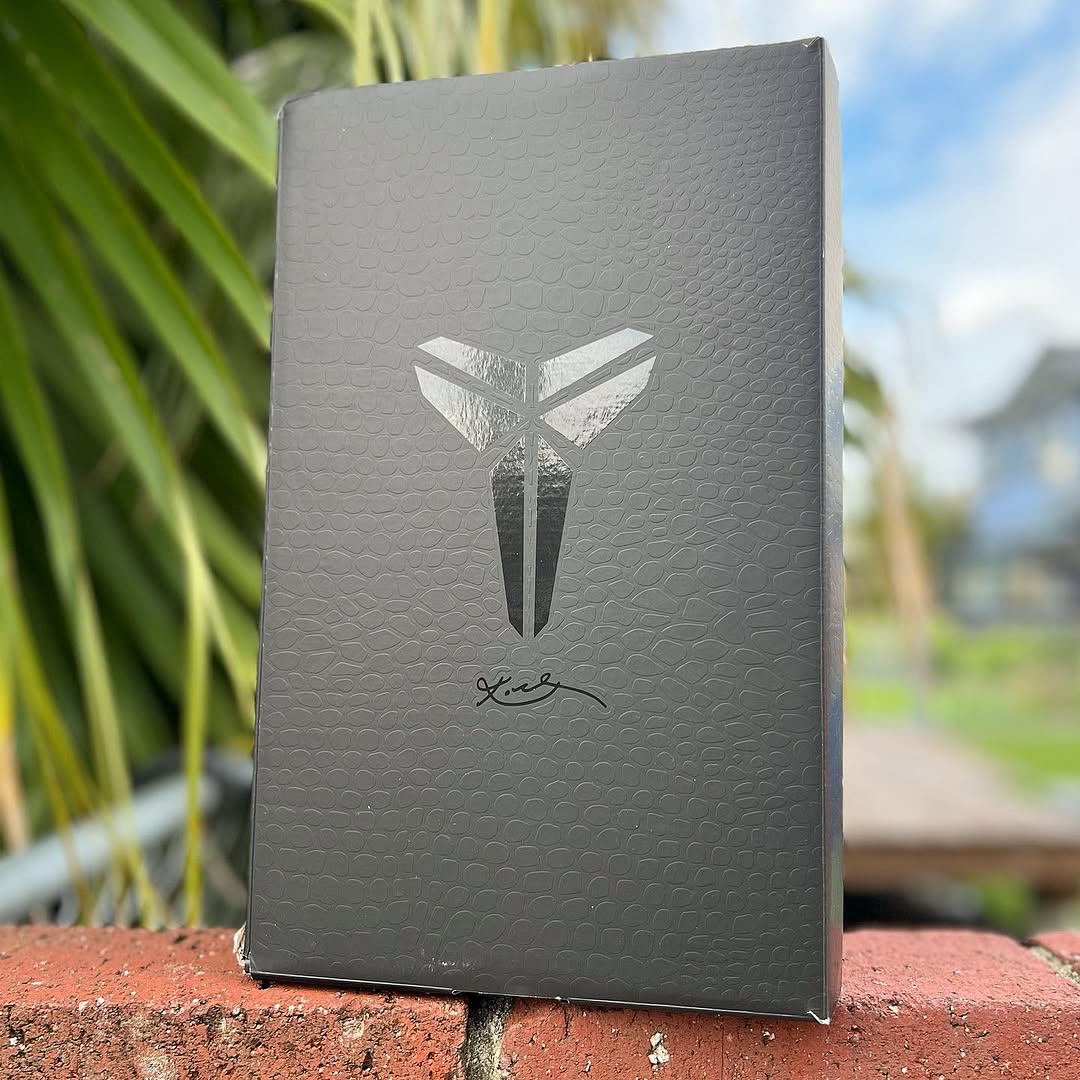 NIKE KOBE 9 LOW EM GS コービー9 ロー 24.5 箱なし NIKE KOBE 9 EM LOW PROTRO GS ナイキ コービー 9 プロトロGS