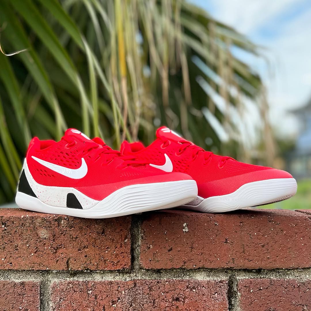 NIKE KOBE 9 LOW EM GS コービー9 ロー 24.0 箱なし NIKE KOBE Ⅸ LOW EM GS コービー 9 GS 24.0cm