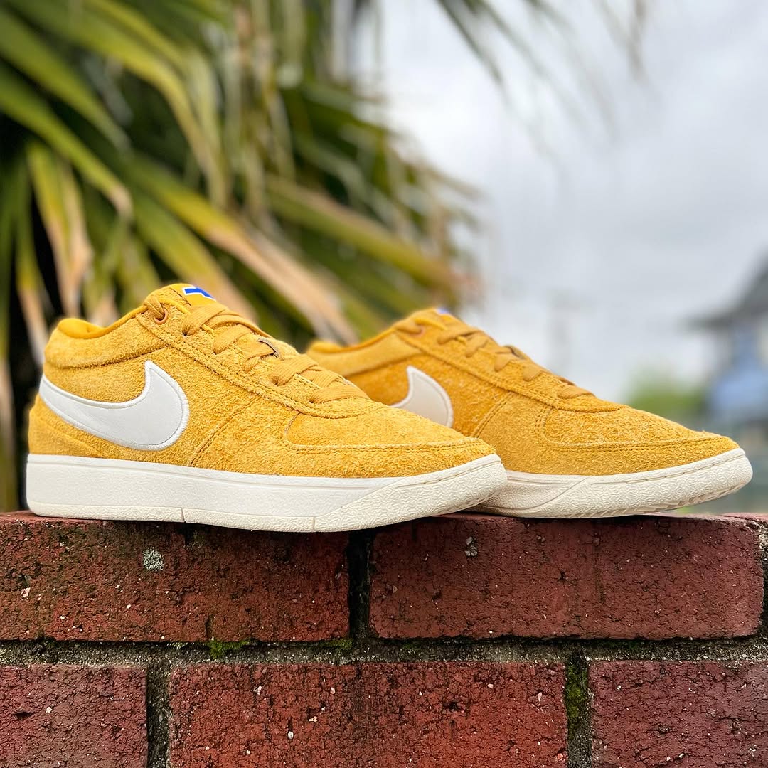 NIKE BOOK 1　ナイキ ブック1 海外限定book1 Gold Leaf ナイキ ブック 1 シボレー ゴールド リーフ メンズ - IH0890-700 - JP