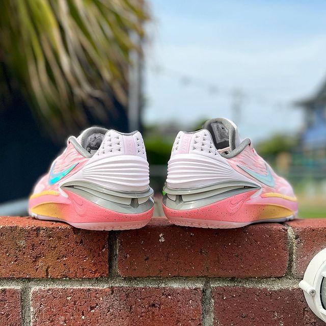 NIKE AIR ZOOM G.T. CUT 2 ナイキ エア ズーム GT カット 2