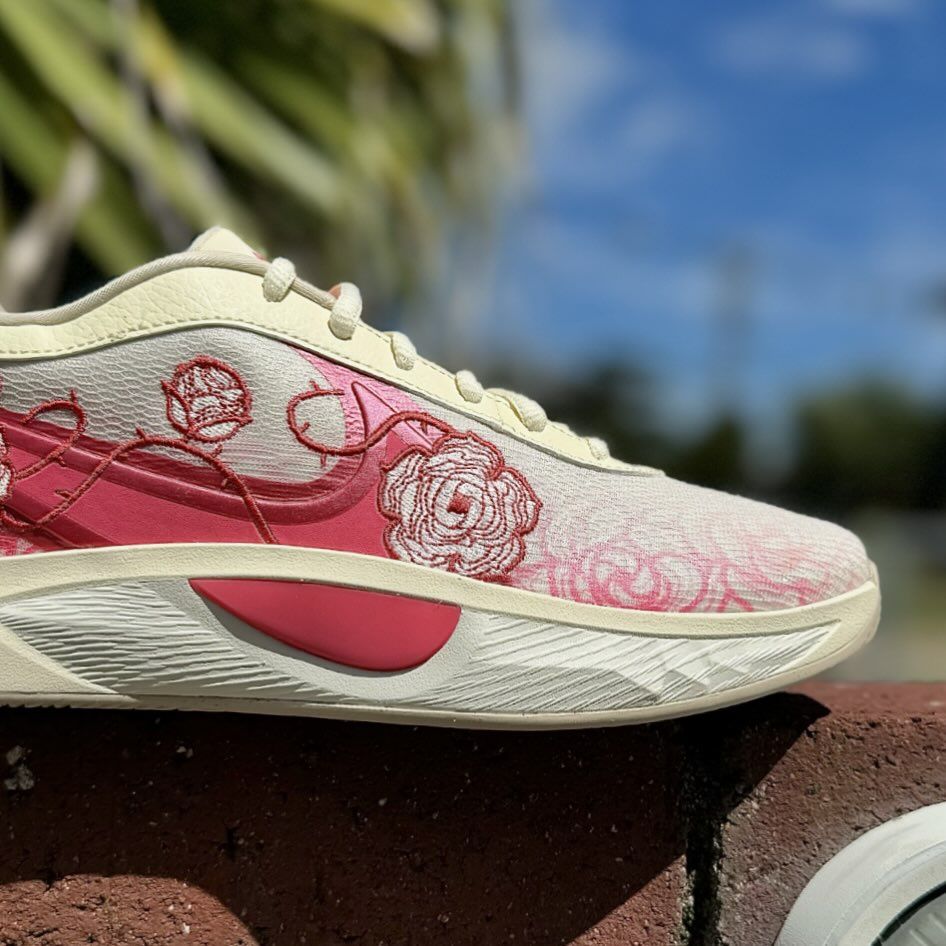 NIKE GIANNIS FREAK 6 GS 'ROSES' ナイキ ヤニス フリーク 6 ヤニス