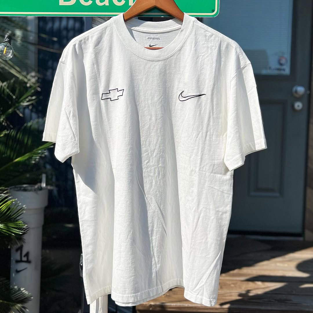 日本未発売 Nike x Devin Booker Chevy Tシャツ Devin Booker x Chevy Apparel Collection Release Date. Nike SNKRS