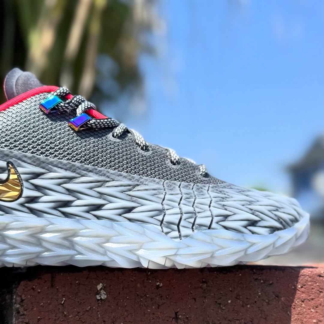 NIKE STREET TOUGH CHARGE EP ナイキ ストリート タフ チャージ