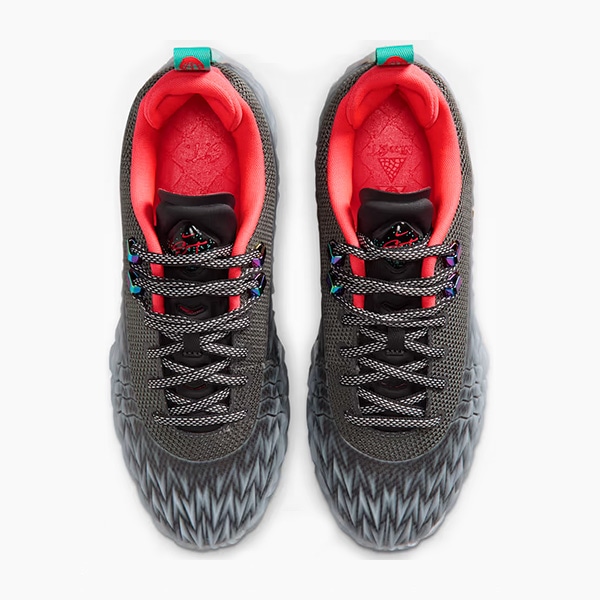 NIKE STREET TOUGH CHARGE EP ナイキ ストリート タフ チャージ