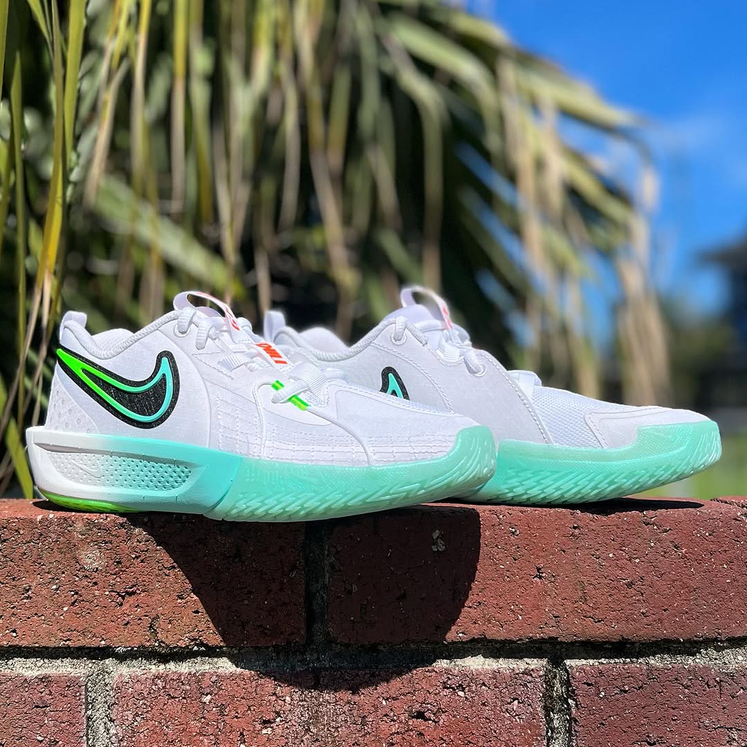 NIKE G.T. CUT 3 GS ナイキ GT カット 3 【BOY'S】 white/bleached