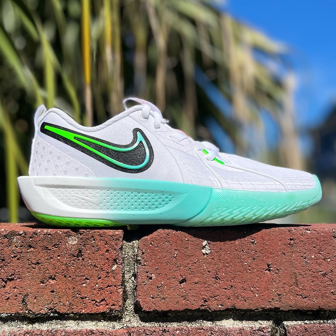 NIKE G.T. CUT 3 GS ナイキ GT カット 3 【BOY'S】 white/bleached