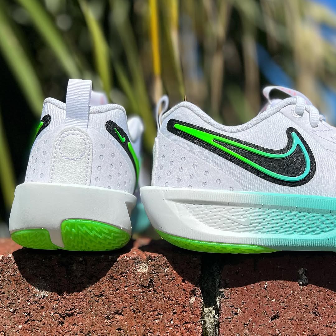 NIKE G.T. CUT 3 GS ナイキ GT カット 3 【BOY'S】 white/bleached
