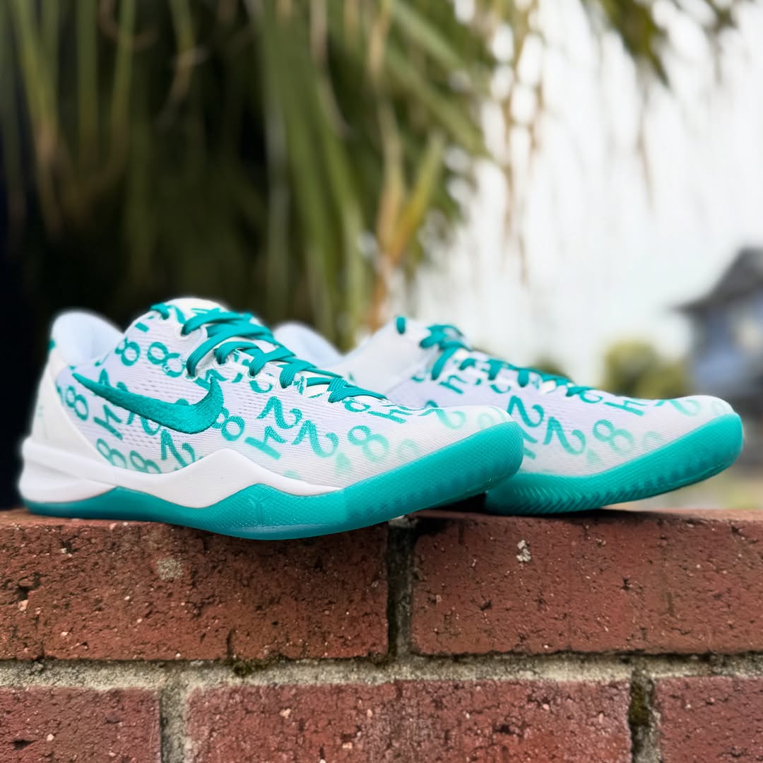 NIKE KOBE VIII PROTRO 'RADIANT EMERALD' ナイキ コービー 8 プロトロ