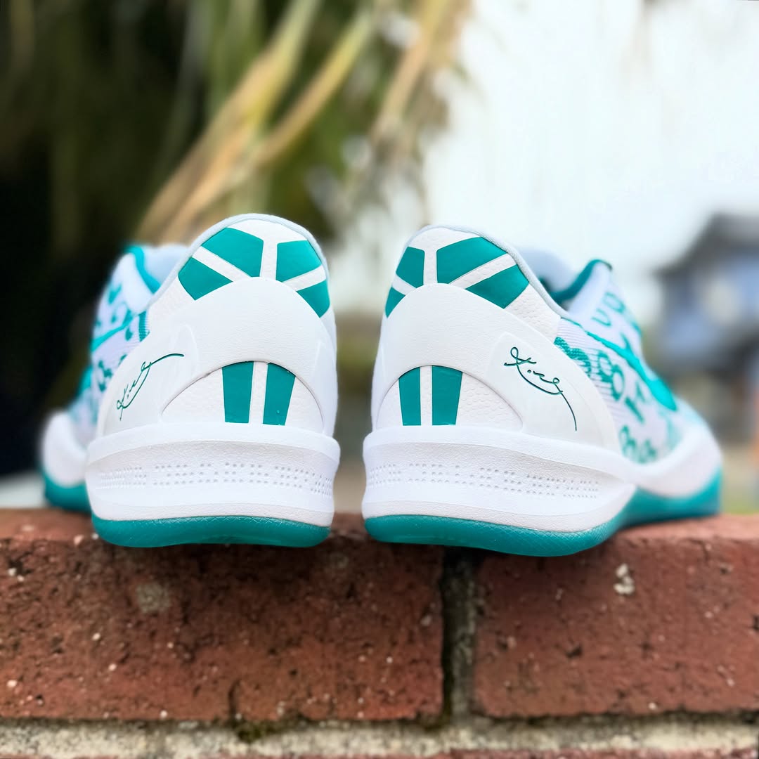 NIKE KOBE VIII PROTRO 'RADIANT EMERALD' ナイキ コービー 8 プロトロ