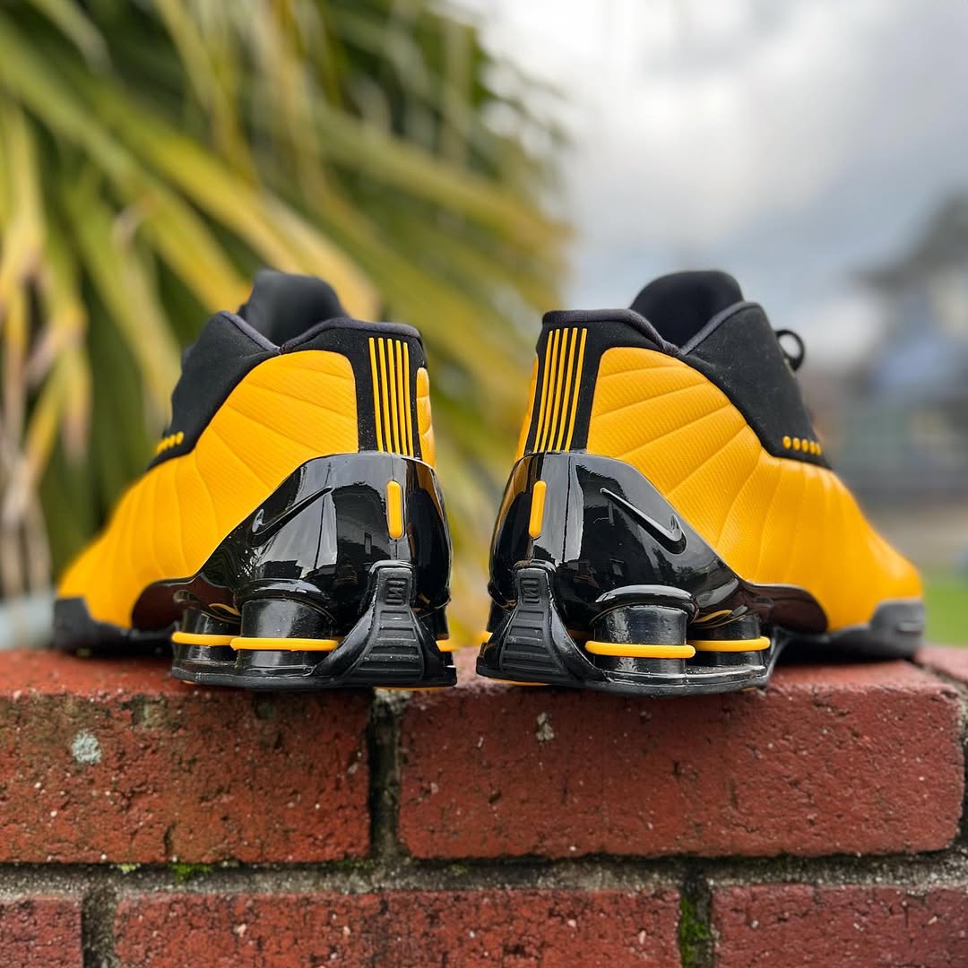 NIKE SHOX BB4 'BLACK UNIVERSITY GOLD' ナイキ ショックス