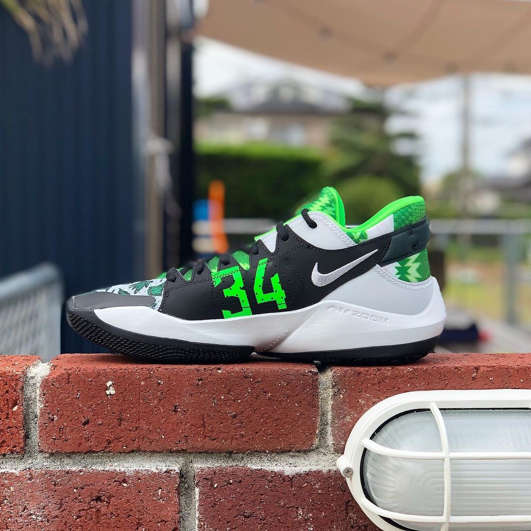 ZOOM FREAK 2 'NAIJA' ズーム フリーク 2 ヤニス アデトクンボ 【MEN'S