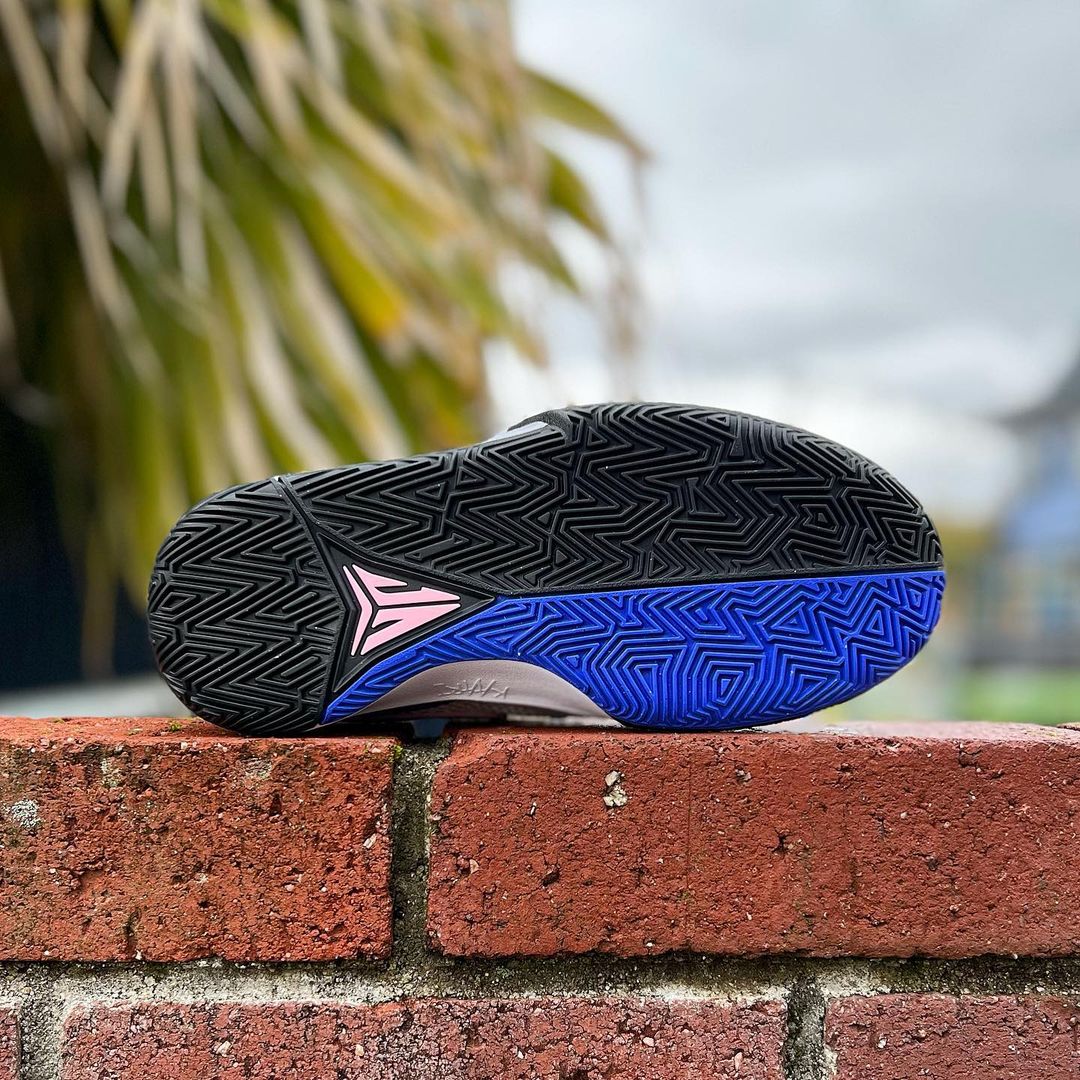 NIKE JA 1 GS 'GUAVA ICE' ナイキ ジャ 1 ジャ モラント 【BOY'S