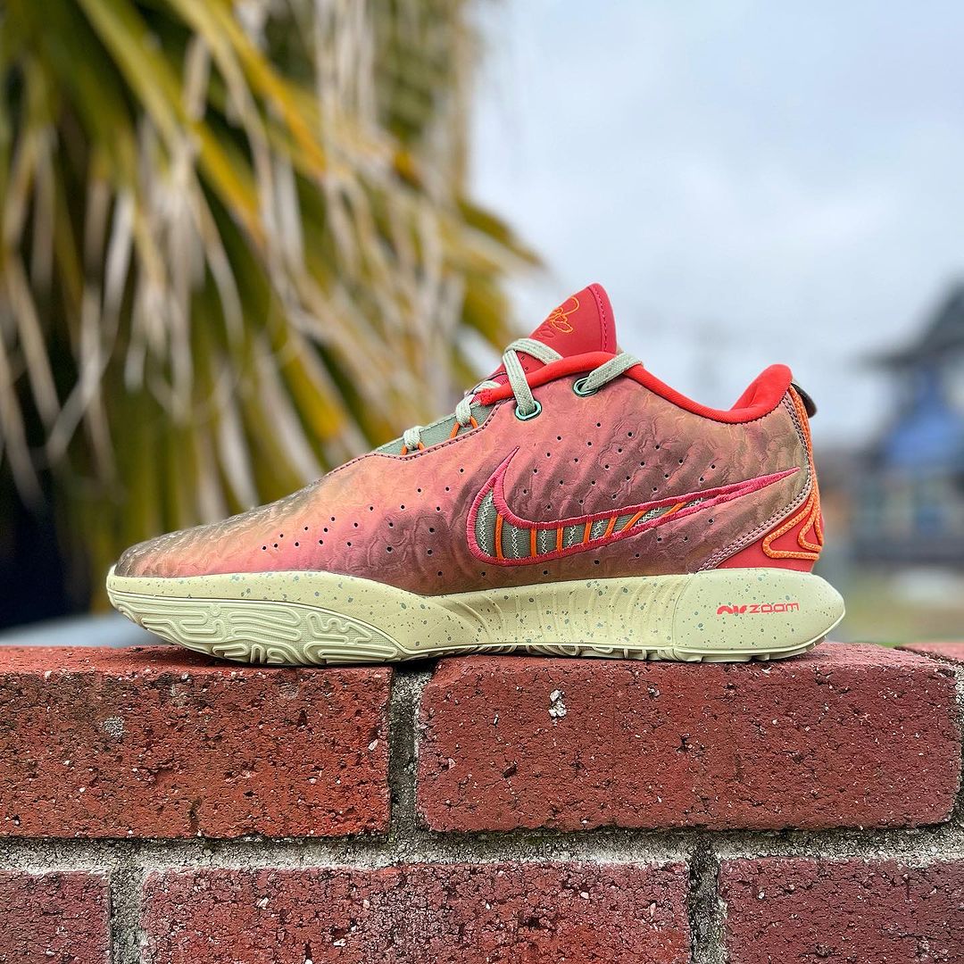 NIKE LEBRON 21 'QUEEN CONCH' ナイキ レブロン 21 【MEN'S】 ember