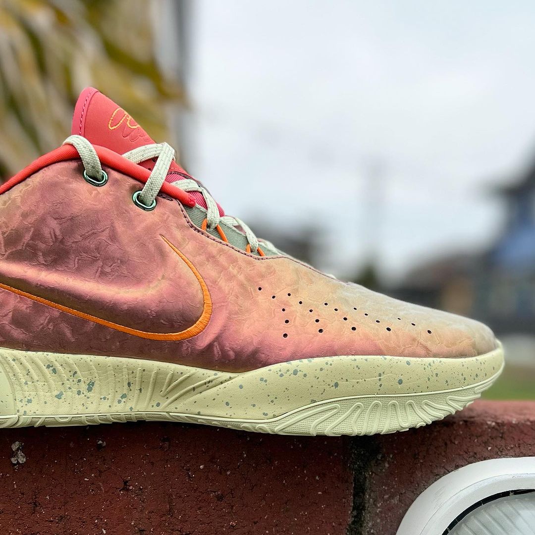 NIKE LEBRON 21 'QUEEN CONCH' ナイキ レブロン 21 【MEN'S】 ember