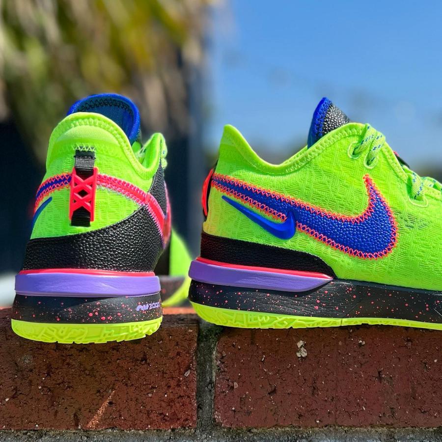 NIKE ZOOM LEBRON NXXT GEN 'GHOST GREEN' ナイキ ズーム レブロン