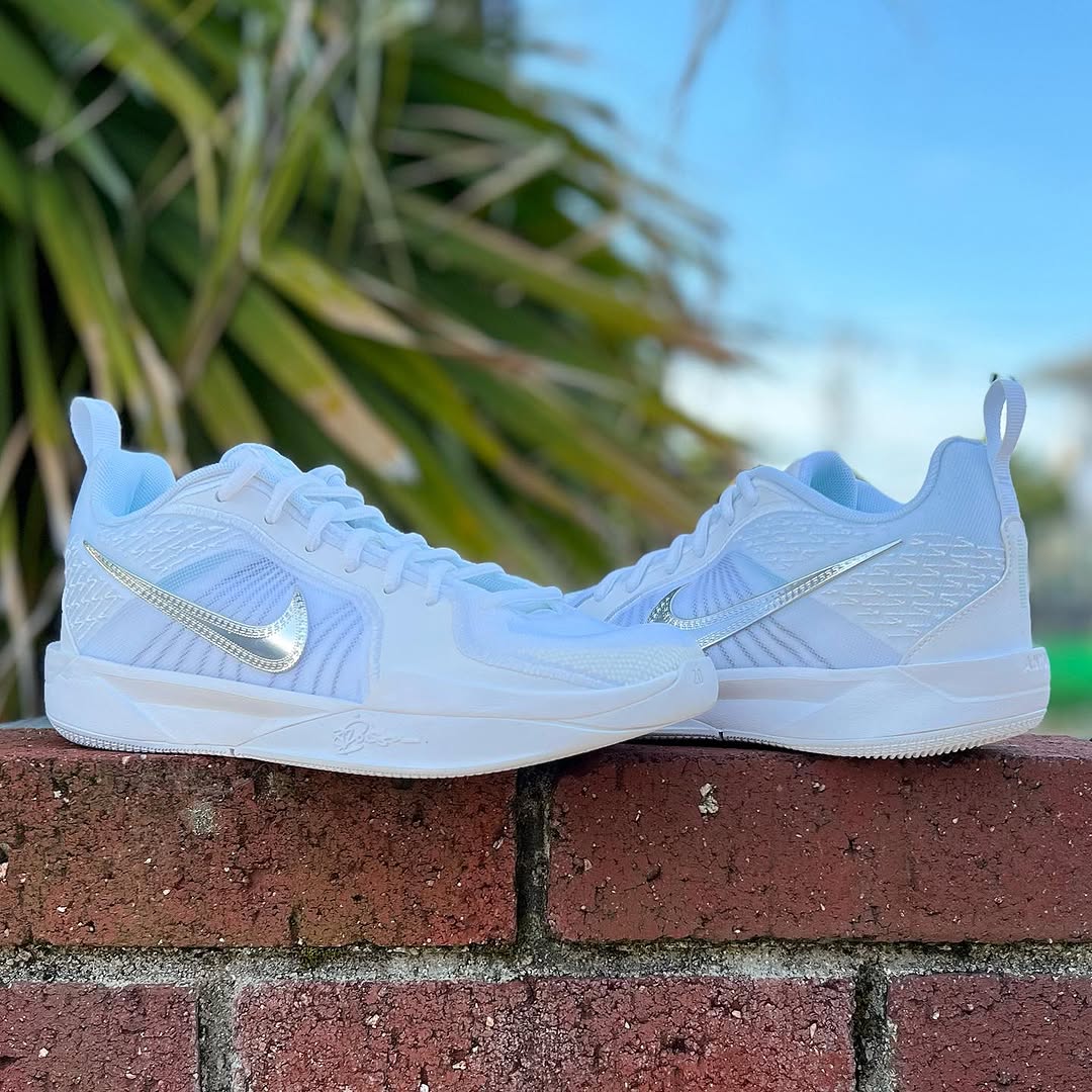 中古品 NIKEバスケットボールシューズ サブリナ2 28センチ NIKEID 中古品 NIKEバスケットボールシューズ サブリナ2 28センチ