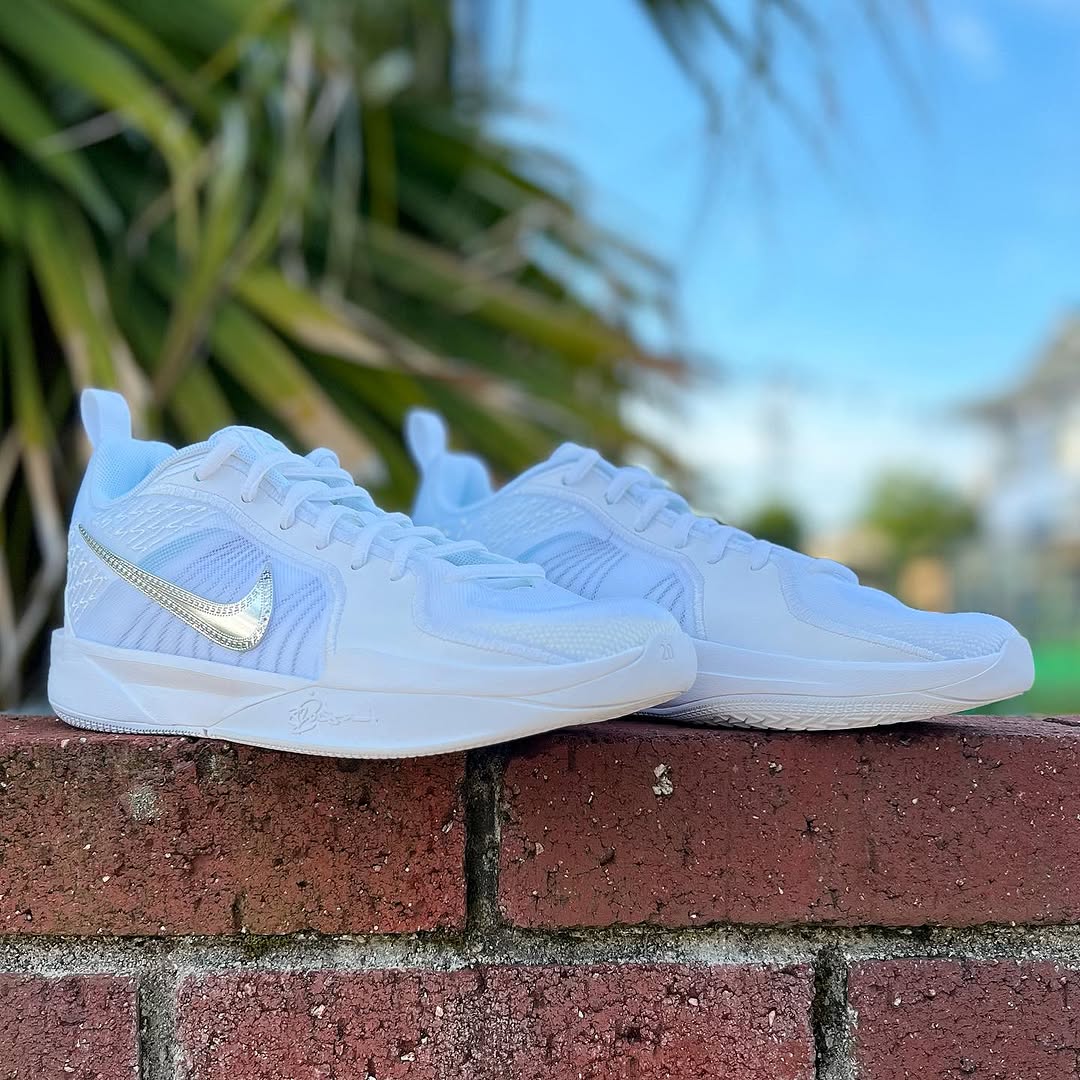 NIKE SABRINA 2 GS ナイキ サブリナ 2 キッズ ミニバス 子供