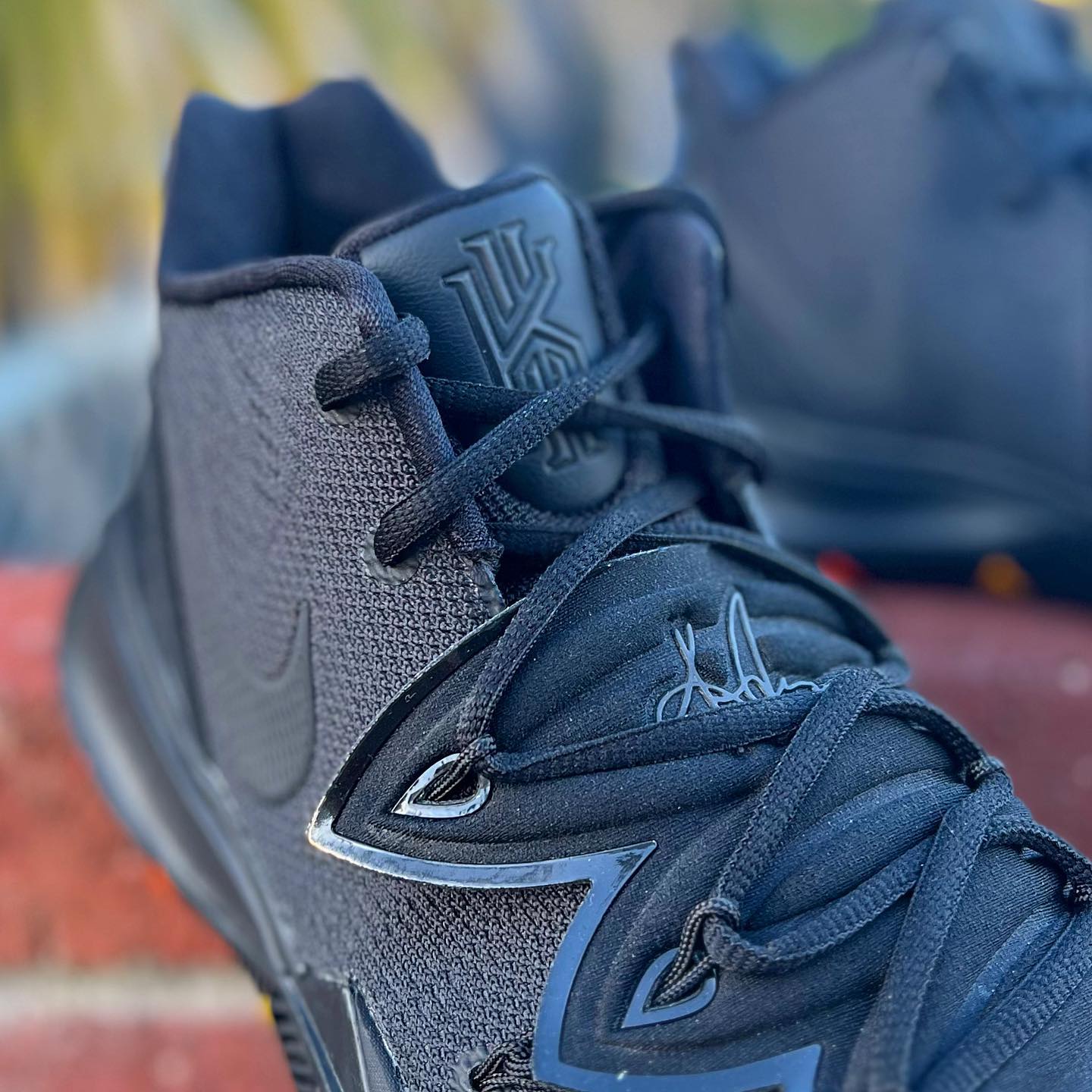 NIKE KYRIE 5 'BLACK RAINBOW SOLES' ナイキ カイリー 5 【MEN'S