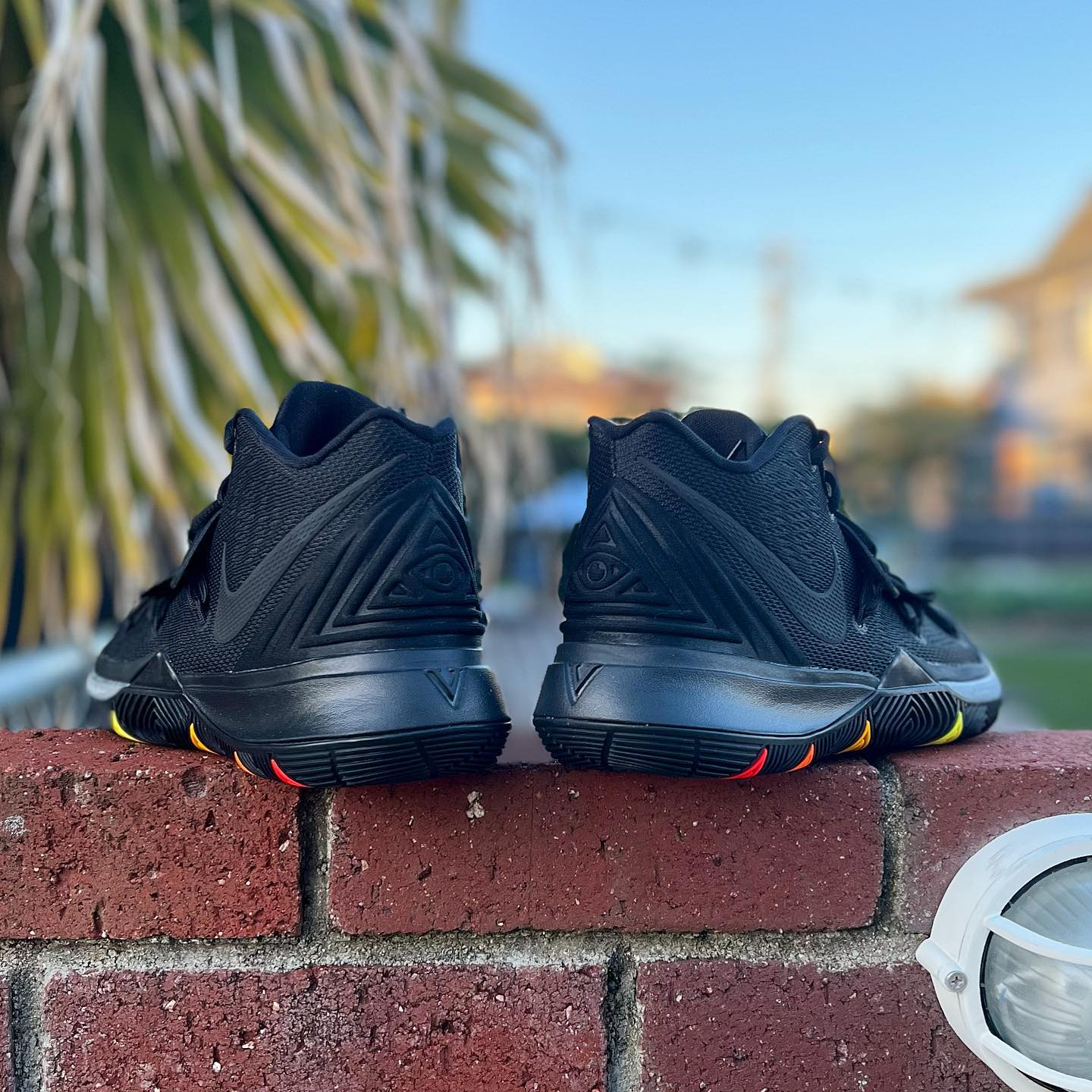 シューズ(男性用) Nike Kylie5 NIKE（ナイキ） カイリー Kyrie 5 Bred Basketball Shoes メンズ