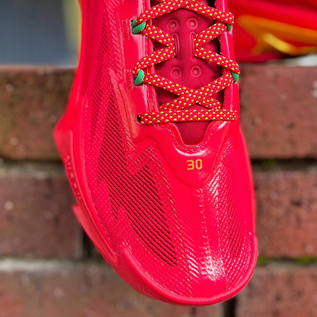 UNDER ARMOUR CURRY SERIES 7 'CHRISTMAS' アンダーアーマー カリー