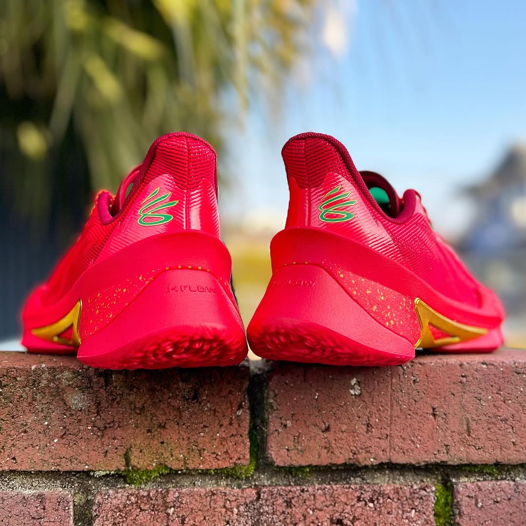 UNDER ARMOUR CURRY SERIES 7 'CHRISTMAS' アンダーアーマー カリー