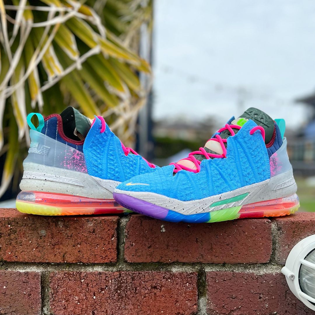 NIKE LEBRON XVIII EP 'BEST OF 1-9 LIGHT BLUE' ナイキ レブロン 18