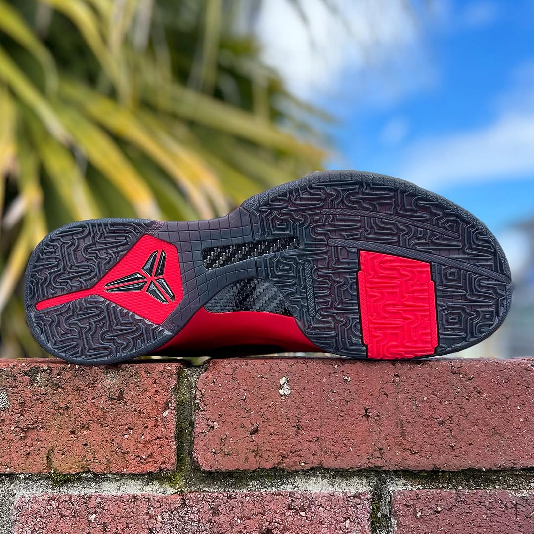 NIKE KOBE 5 PROTRO 'YEAR OF MAMBA' ナイキ コービー プロトロ