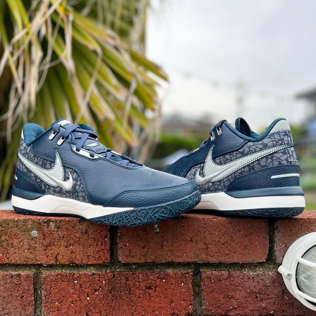 NIKE ZOOM LEBRON NXXT GEN AMPD ナイキ ズーム レブロン ネクスト