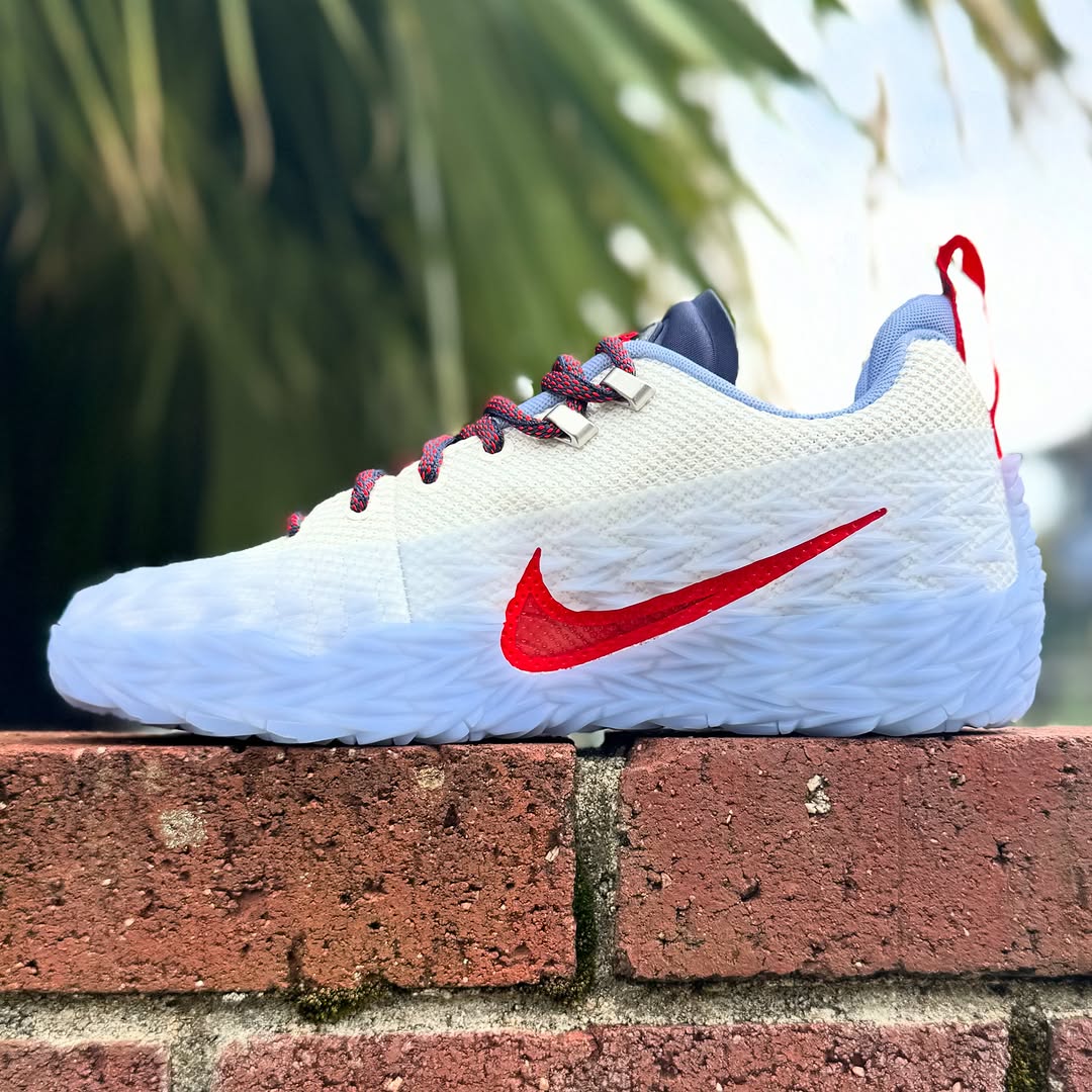 ナイキ　ストリートチャージ NIKE STREET TOUGH CHARGE EP 'CADE CUNNINGHAM' ナイキ ストリート