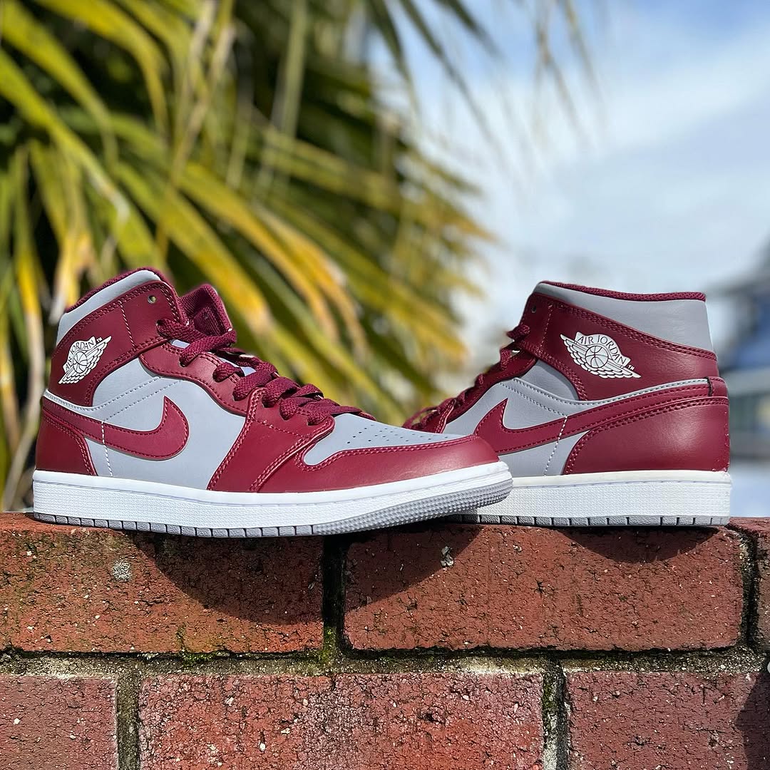 ワンタン WMNS NIKE AIR FORCE 1 07 MID WHITE-BLACK-VOLT-HYPER PINK SZ