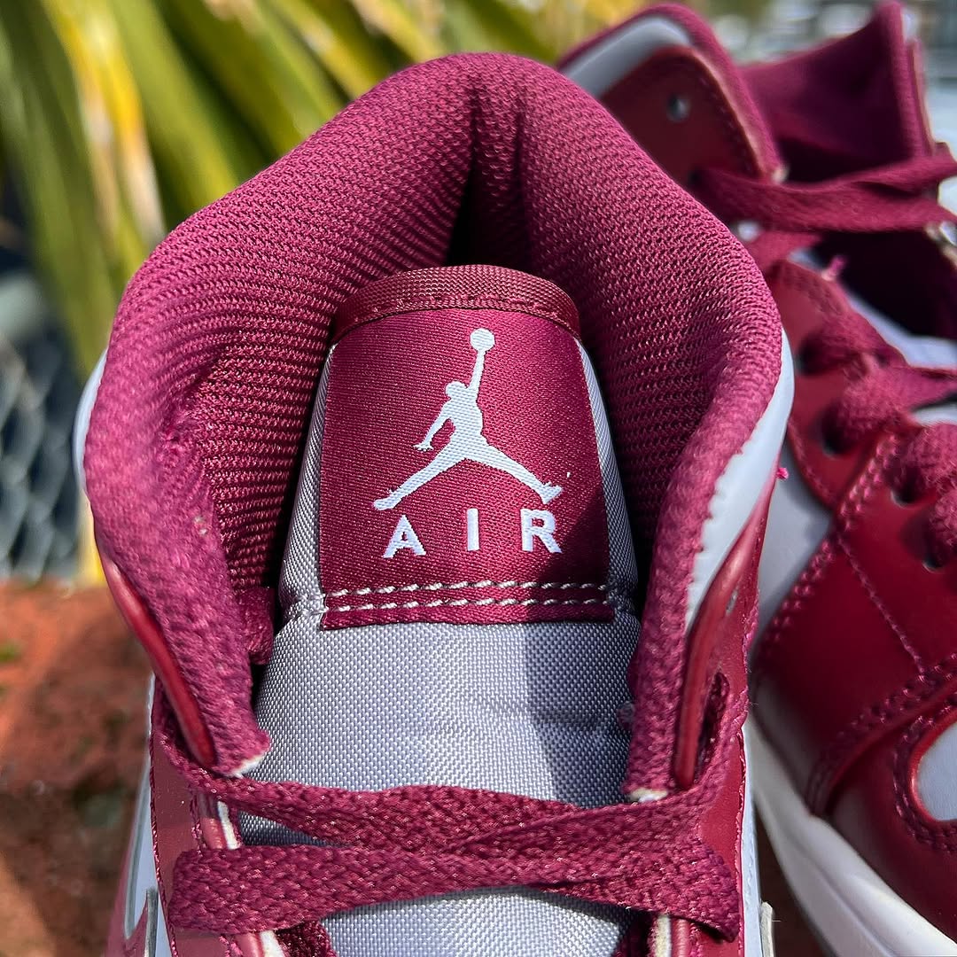AIR JORDAN 1 MID 'BORDEAUX' エア ジョーダン 1 ミッド 【MEN'S