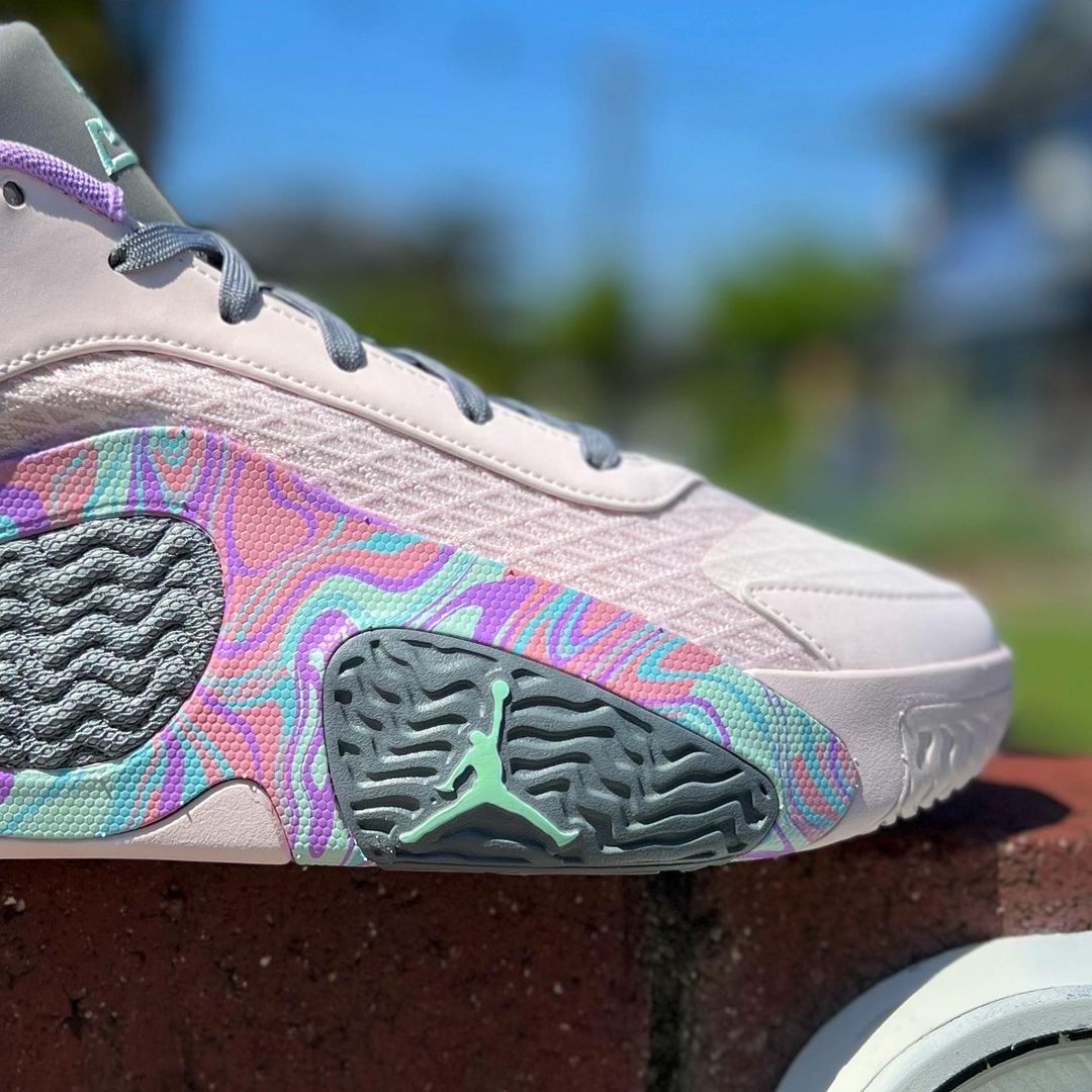 JORDAN TATUM 2 'SIDEWALK CHALK' ナイキ ジョーダン テイタム 2