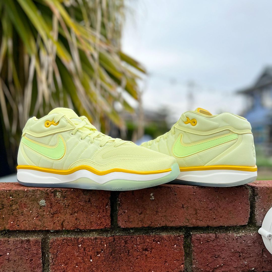 未使用 NIKE ナイキ AIR ZOOM G.T. HUSTLE 2 NIKE AIR ZOOM G.T. HUSTLE 2 ナイキ エア ズーム GT ハッスル 2
