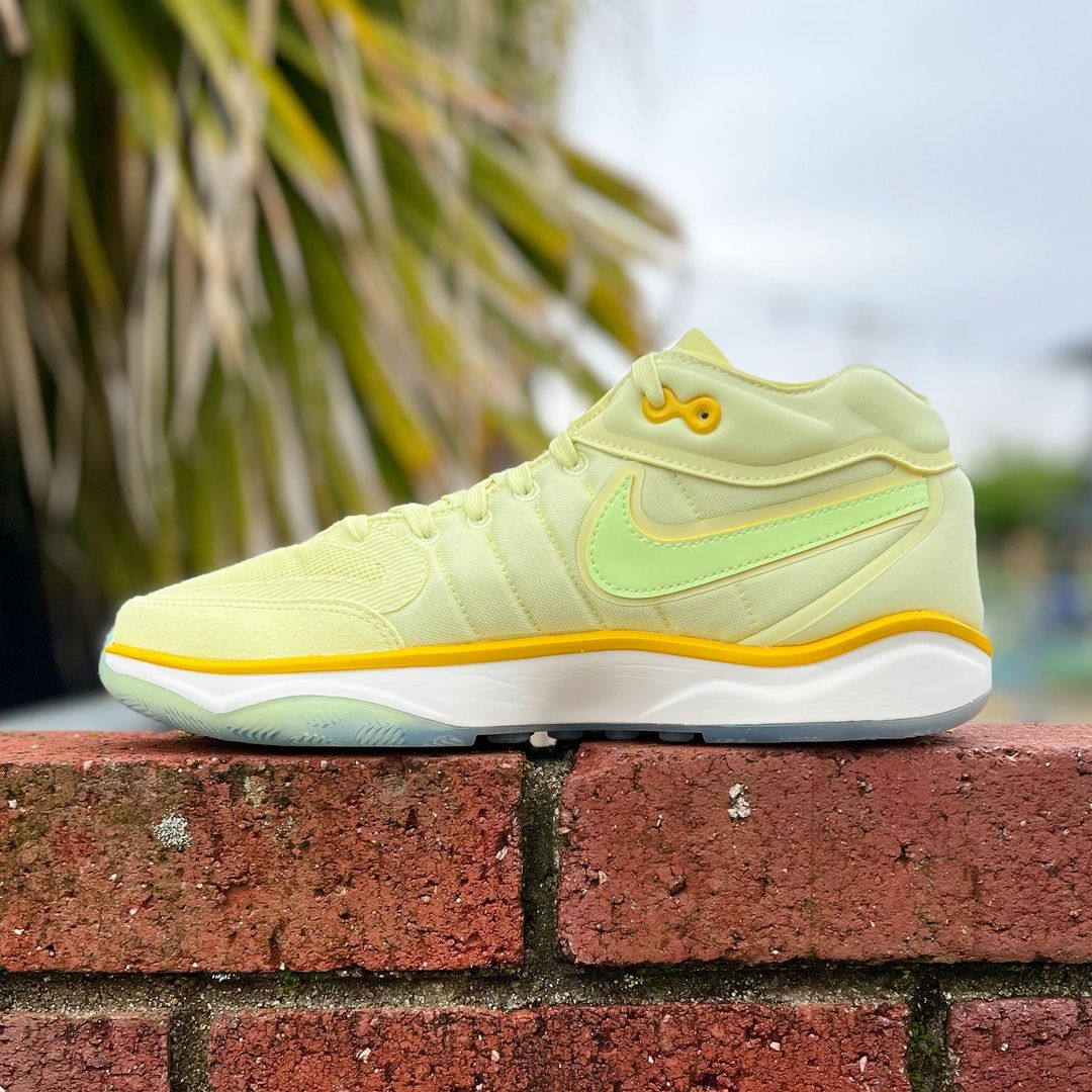 【美品】海外限定カラー NIKE G.T hustle2 NIKE AIR ZOOM G.T. HUSTLE 2 'VICTOR WEMBANYAMA' ナイキ エア ズーム