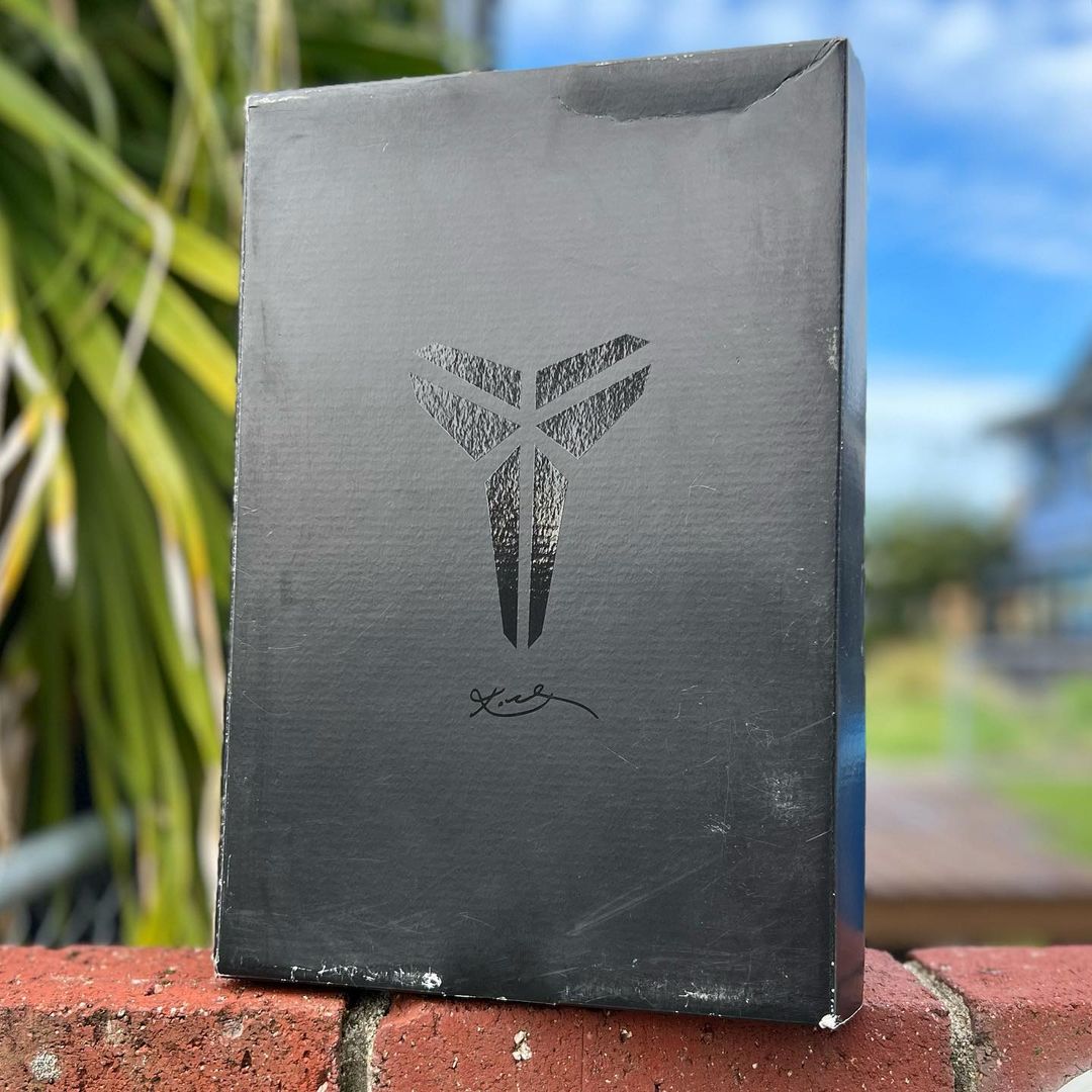 NIKE KOBE 6 PROTRO 'GRINCH' ナイキ コービー 6 プロトロ グリンチ