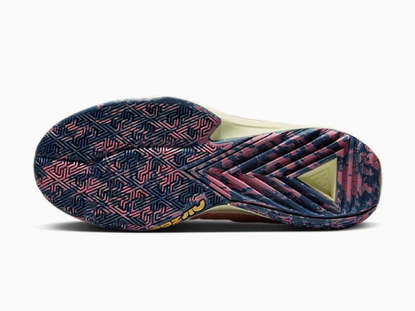 NIKE ZOOM FREAK 5 FOSSIL STONE ナイキ ズーム フリーク 5 ヤニス
