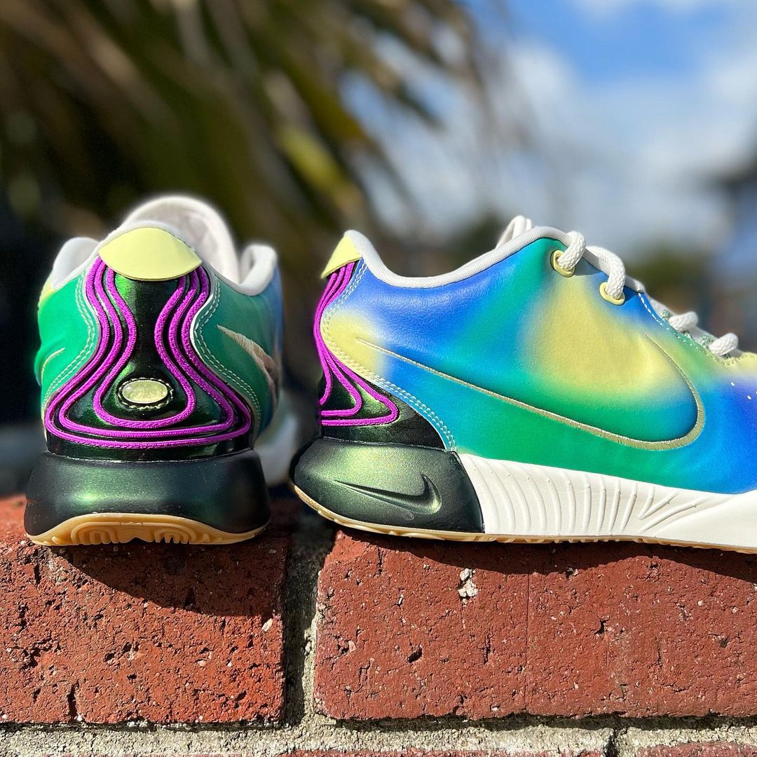 NIKE LEBRON 21 GS MULTI COLOR ナイキ レブロン 21 【BOY'S】 multi