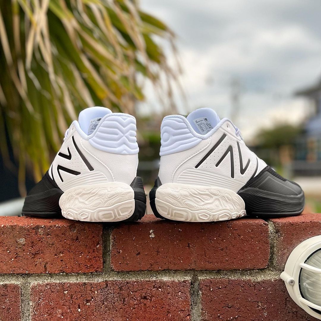 NEW BALANCE FUELCELL TWO WXY V4 ニューバランス バッシュ