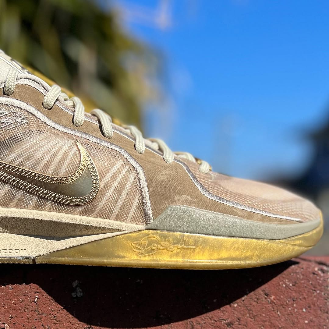 NIKE SABRINA 2 EP 'STRONGER THAN GOLD' 'MENS SIZE' ナイキ サブリナ