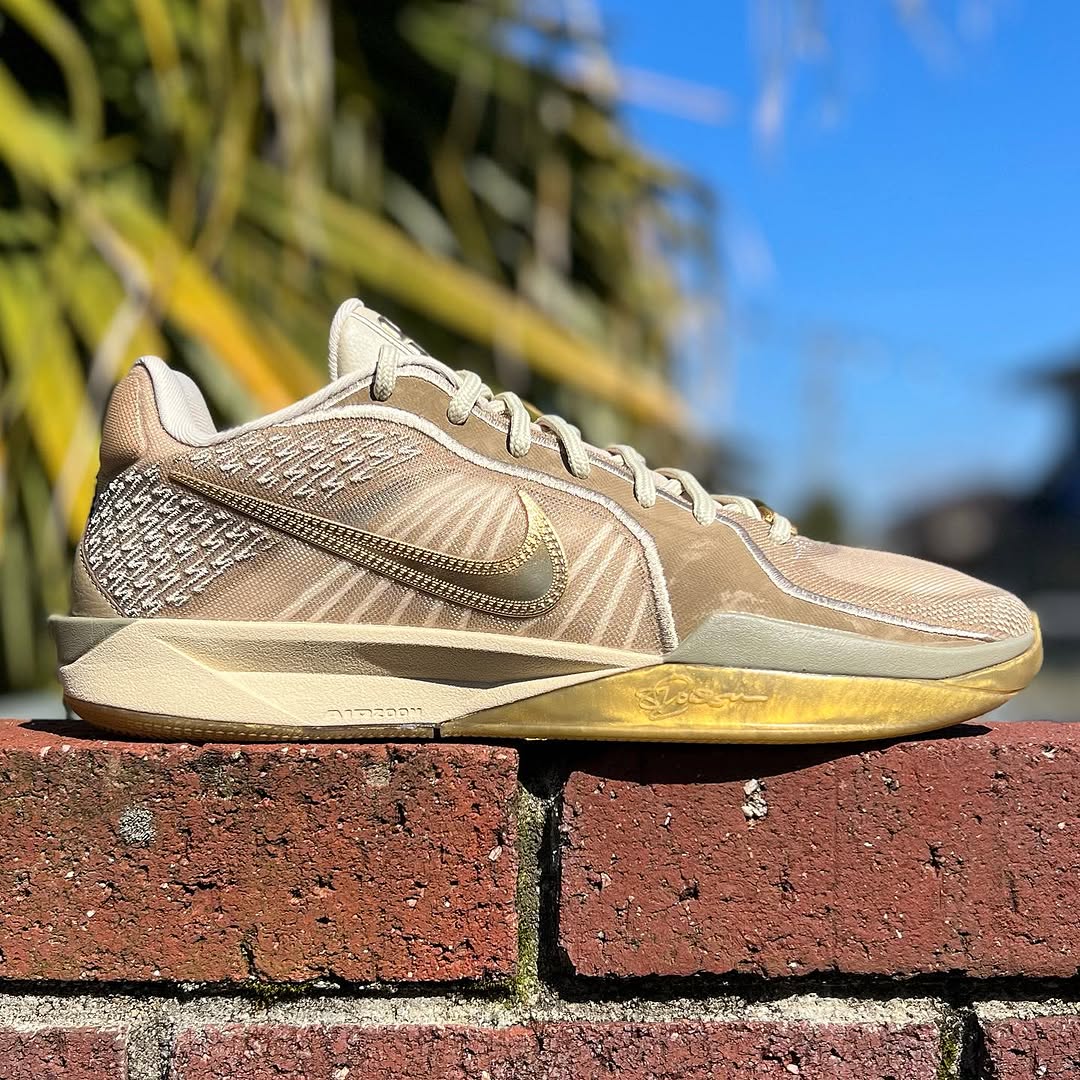 NIKE SABRINA 2 EP 'STRONGER THAN GOLD' 'MENS SIZE' ナイキ サブリナ