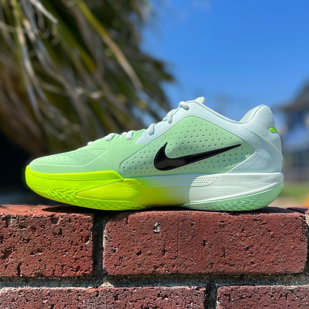 NIKE AIR ZOOM G.T. CUT CROSS 'BARELY GREEN' ナイキ エア ズーム GT