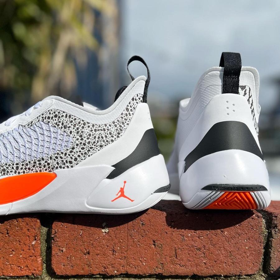 Jordan ルカ1 サファリ　ホワイト/オレンジ/ブラック JORDAN LUKA 1 GS 'SAFARI' ナイキ ジョーダン ルカ 1 ドンチッチ