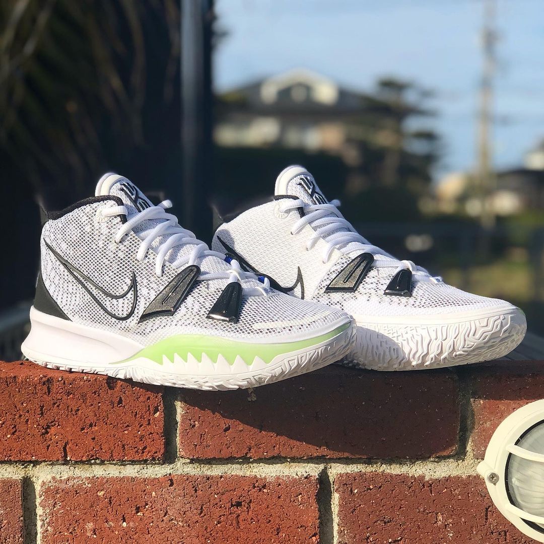 NIKE KYRIE 7 EP 'NETS' ナイキ カイリー 7 【MEN'S】 white/black